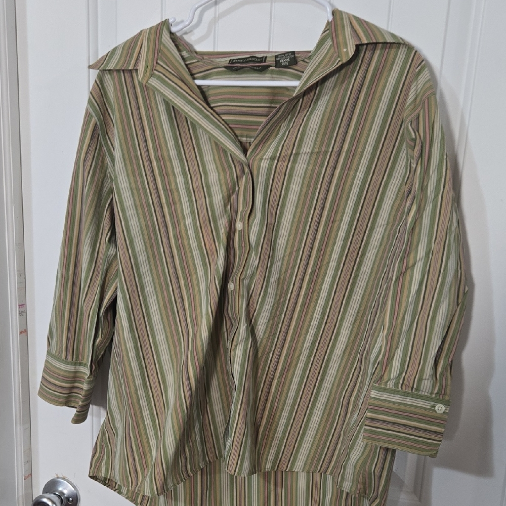 Eddie Bauer Wrinkle Resistant Green Striped Button Front Shirt Womens XXL